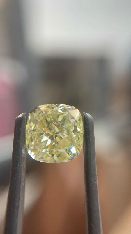 6452365124 - 3 carat  natural diamond