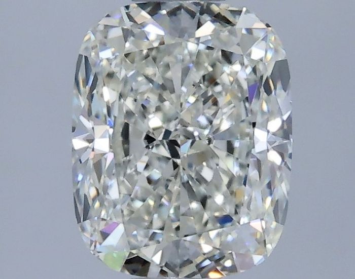 1513469947 - 1 carat  natural diamond