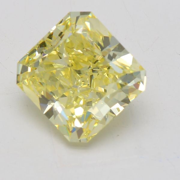 6233008032 - 5 carat  natural diamond