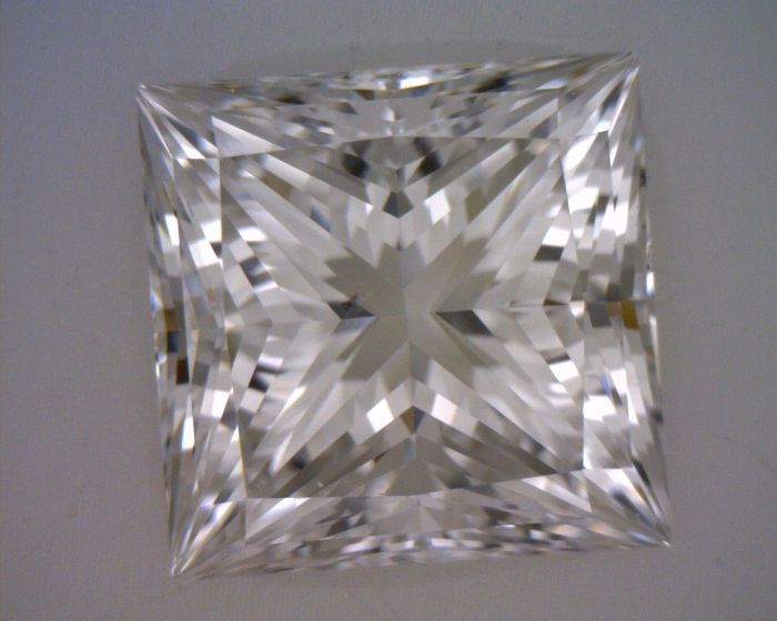 1413410929 - 2 carat  natural diamond