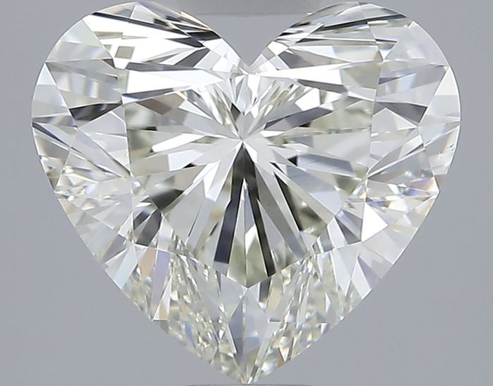 673408860 - 2 carat  natural diamond