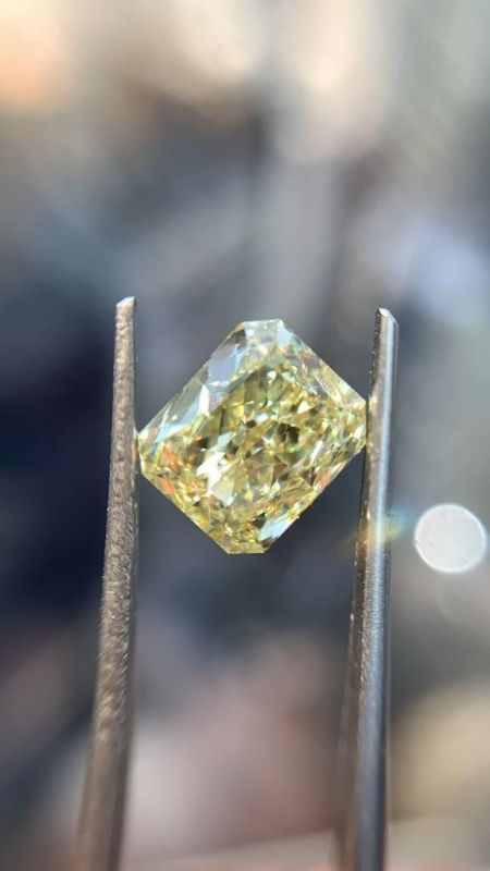 6227883329 - 2 carat  natural diamond