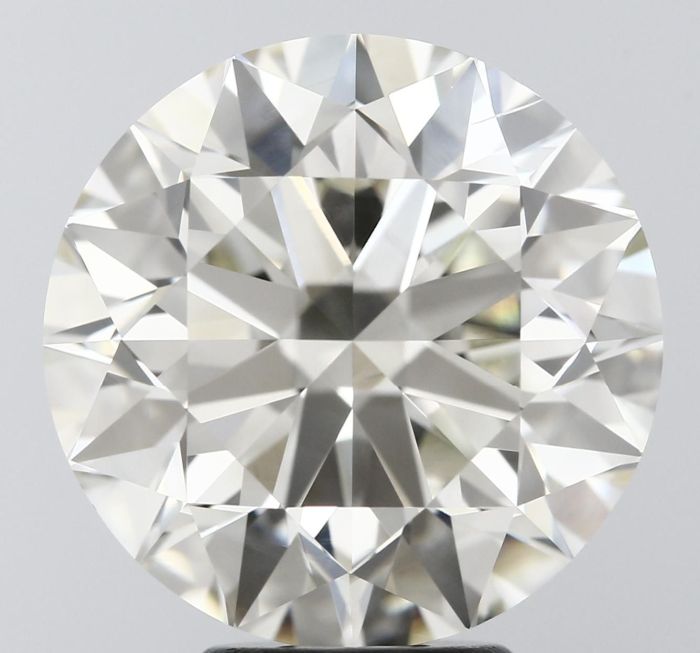 596323808 - 6 carat  natural diamond