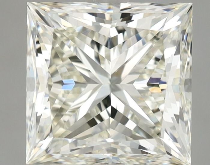 585319396 - 2 carat  natural diamond
