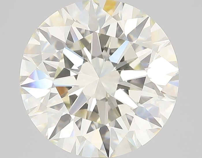 407914659 - 4 carat  natural diamond