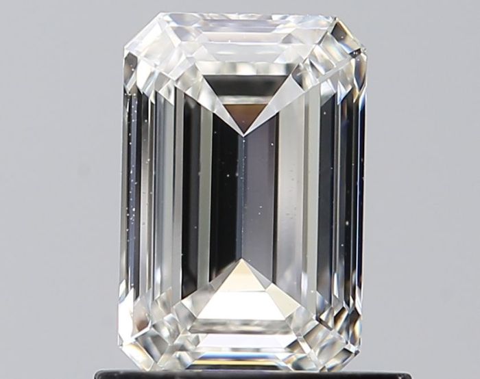 2516333608 - 1 carat  natural diamond