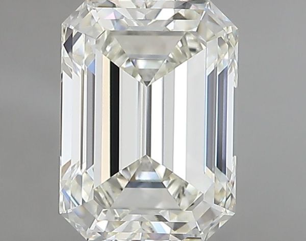 635478137 - 2 carat  natural diamond