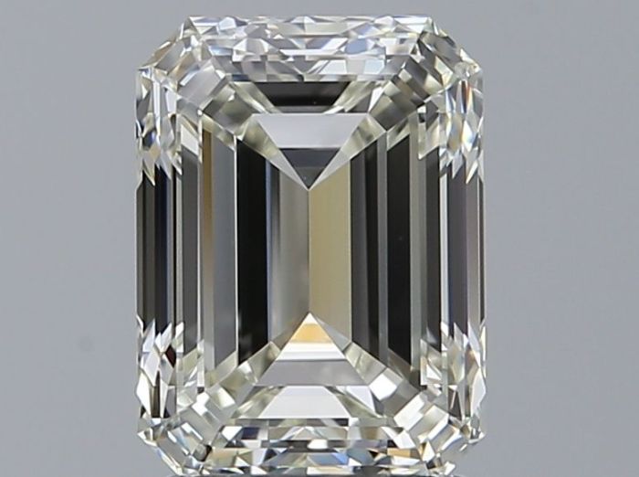 476150832 - 2 carat  natural diamond