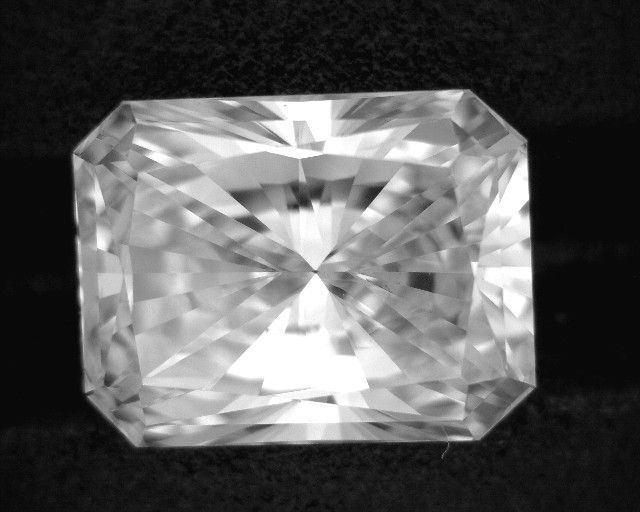 2151274015 - 1 carat  natural diamond