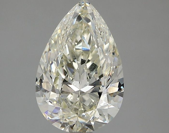 6491558177 - 2 carat  natural diamond