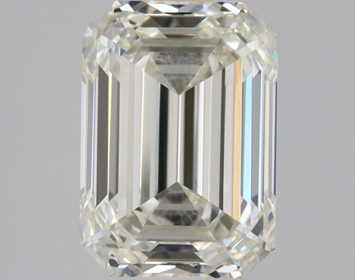 2494969797 - 1.5 carat  natural diamond