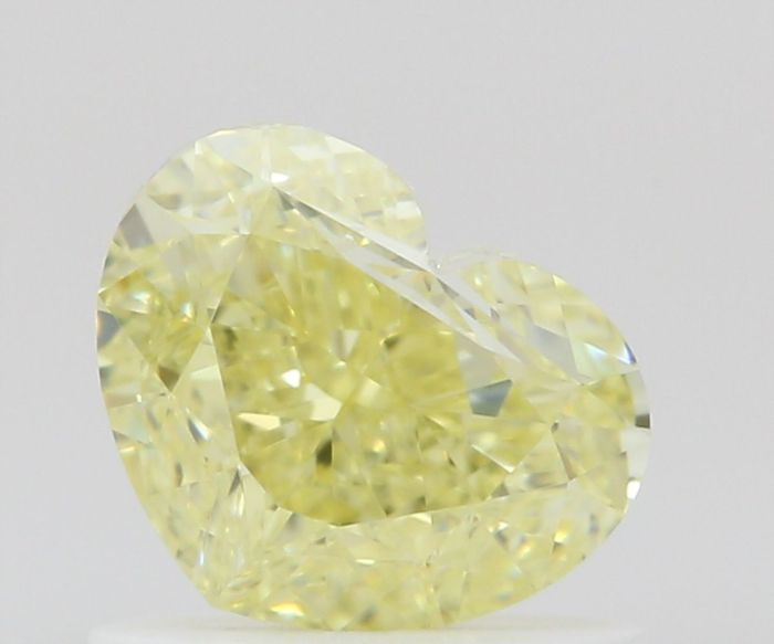 1463868533 - 1 carat  natural diamond