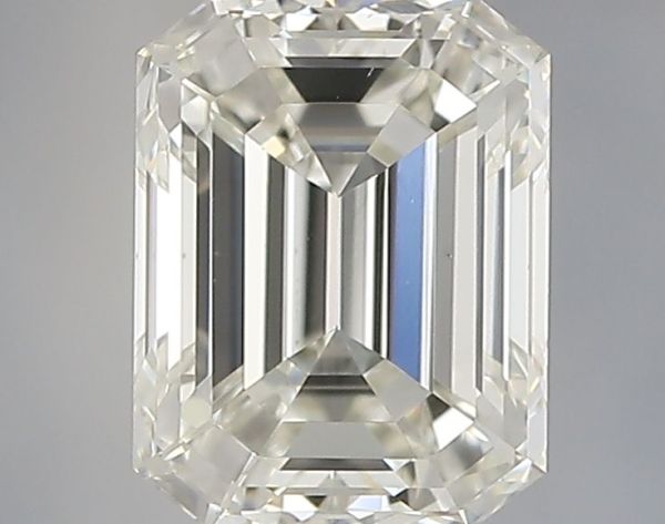 665447493 - 0.5 carat  natural diamond