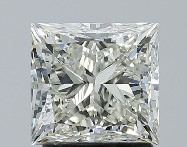 671486205 - 2 carat  natural diamond
