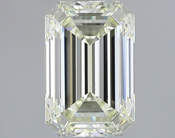 673408718 - 2 carat  natural diamond