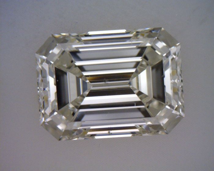 6425455270 - 1.5 carat  natural diamond