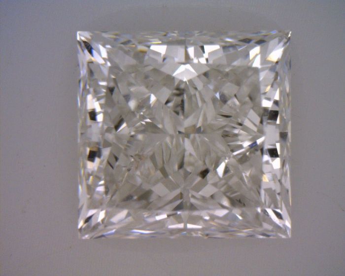 7402462062 - 2 carat  natural diamond