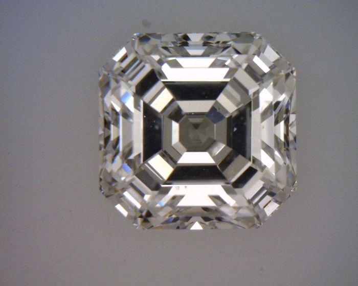 5156378993 - 2 carat  natural diamond