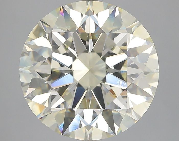2231272586 - 8 carat  natural diamond