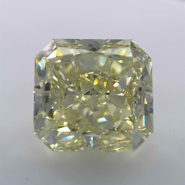 16952043 - 4 carat  natural diamond
