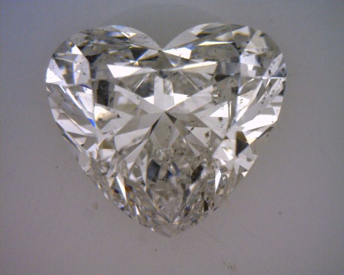 3275543720 - 2 carat  natural diamond