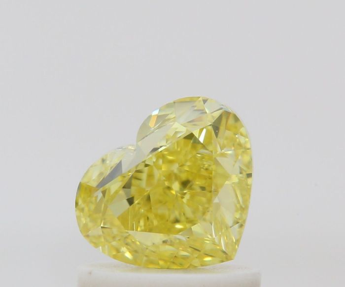 2454642732 - 1 carat  natural diamond