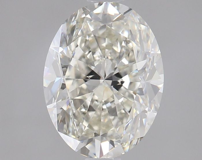 7416633868 - 2 carat  natural diamond
