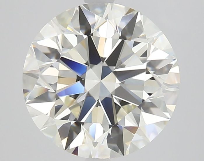 569393601 - 4 carat  natural diamond