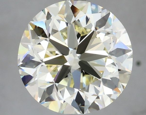 2497037033 - 4 carat  natural diamond