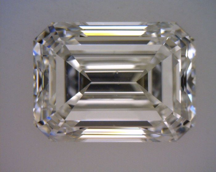 6382624512 - 2 carat  natural diamond