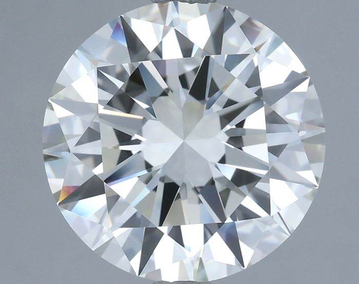 656473704 - 4 carat  natural diamond