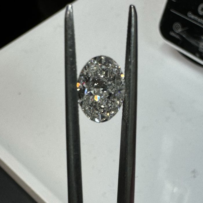2213690982 - 2 carat  natural diamond